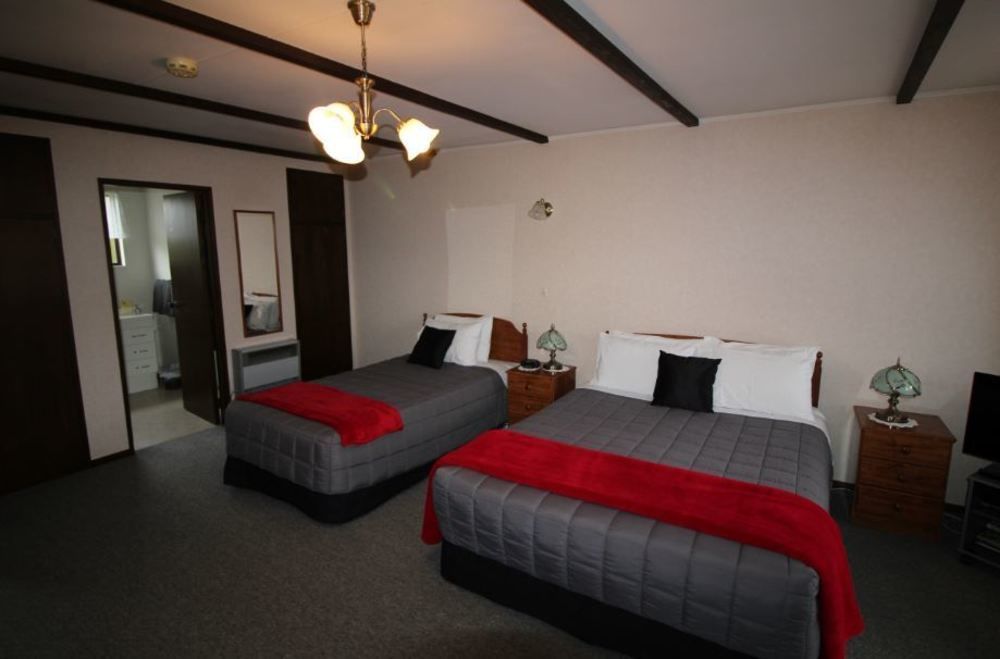 Hacienda Motel อินเวอร์คาร์กิลล์ ภายนอก รูปภาพ