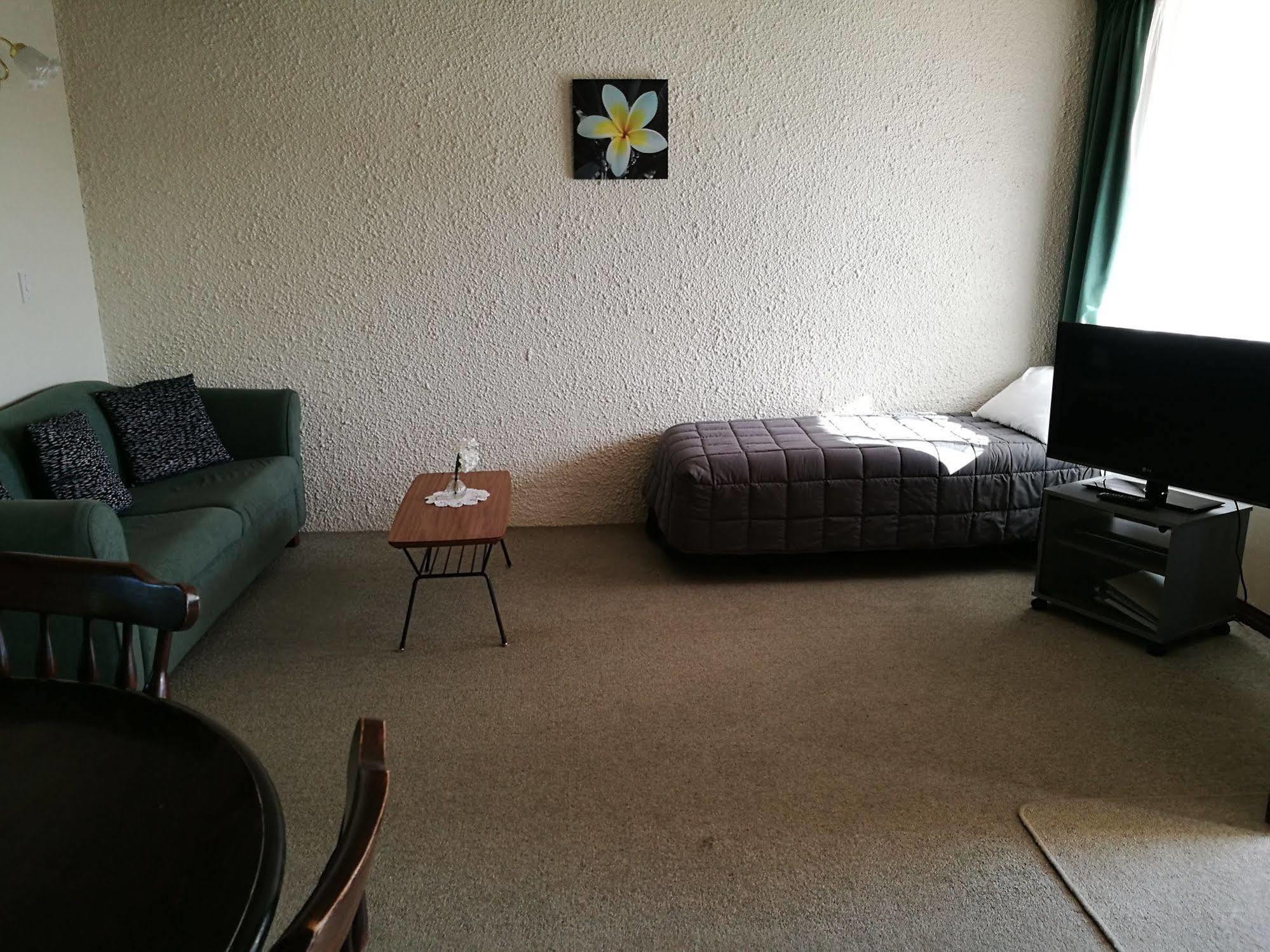 Hacienda Motel อินเวอร์คาร์กิลล์ ภายนอก รูปภาพ