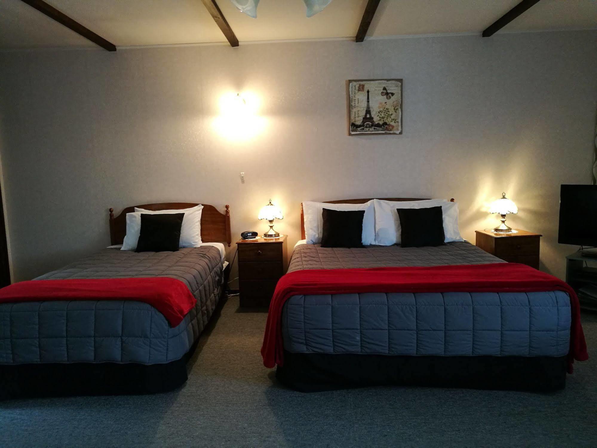 Hacienda Motel อินเวอร์คาร์กิลล์ ภายนอก รูปภาพ